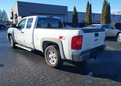 2009 Chevrolet Silverado 1500 Lt z USA, uszkodzony, nr VIN 2GCEK29J291116115